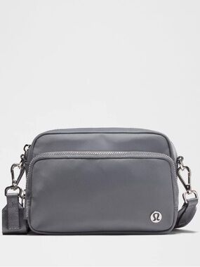NWT Lululemon Everywhere Crossbody Bag